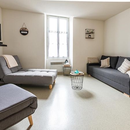 Studio Centre Ville Avec Parking Prive Cholet Ngoại thất bức ảnh