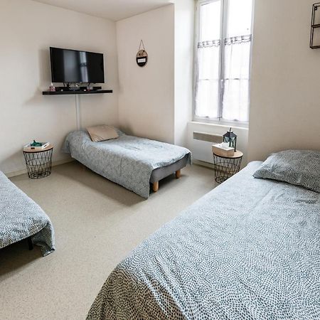 Studio Centre Ville Avec Parking Prive Cholet Ngoại thất bức ảnh