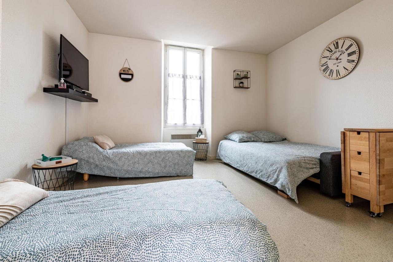 Studio Centre Ville Avec Parking Prive Cholet Ngoại thất bức ảnh