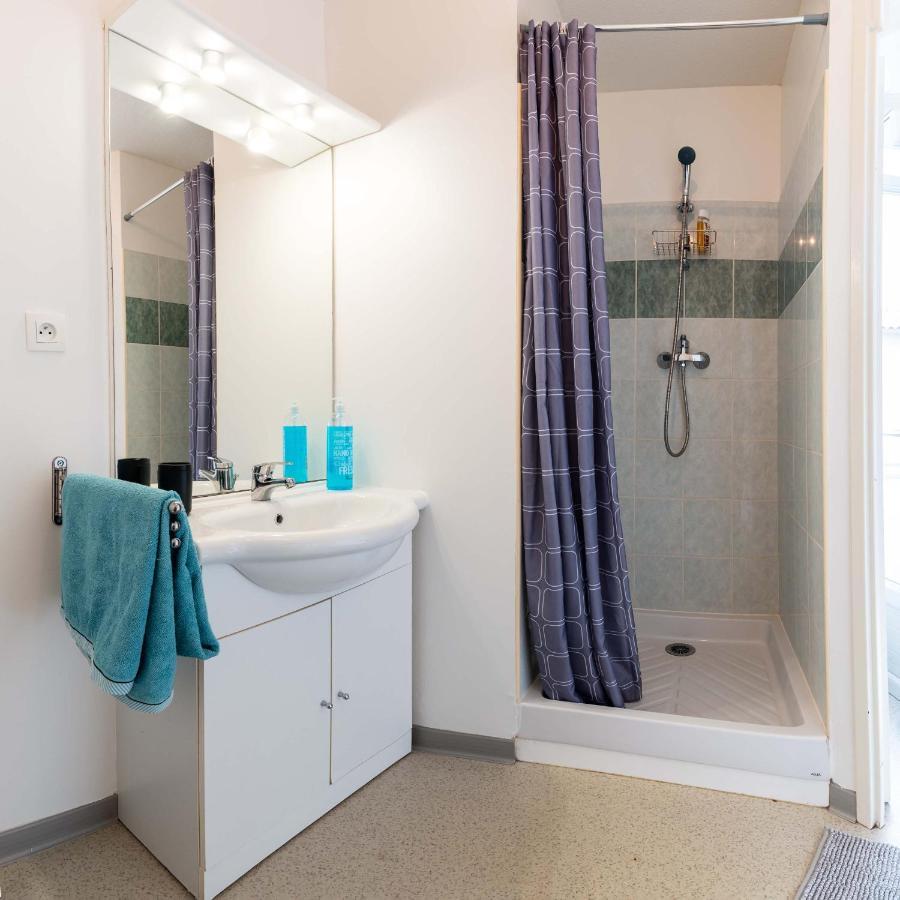 Studio Centre Ville Avec Parking Prive Cholet Ngoại thất bức ảnh